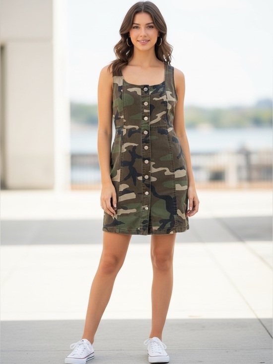 Forever 21 Dresses & Skirts - Camouflage button-front mini dress (Size L)